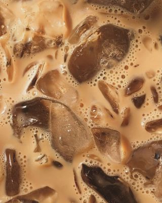 Jaká káva je tvá oblíbená? 🤩 Z bia se proklikni na e-shop a ochutnej jeden z našich vzorečků!!☕️😊 • • #coffee...